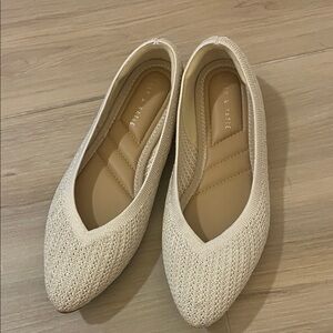 Kelly & Katie Textured Cream Flats